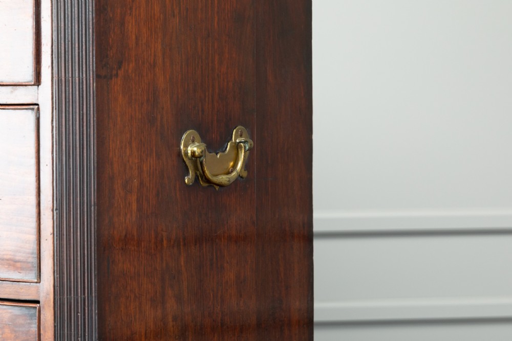 Early 18th Century English Mahogany Chest on Chest View VI