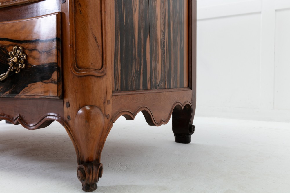 18th Century French Guaiac Wood and Walnut Commode View VIII
