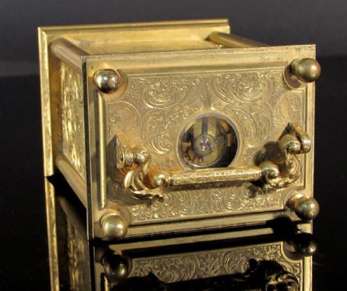THOMAS COLE AN ENGRAVED ENGLISH CARRIAGE CLOCK - ADDITIONAL PHOTO 6