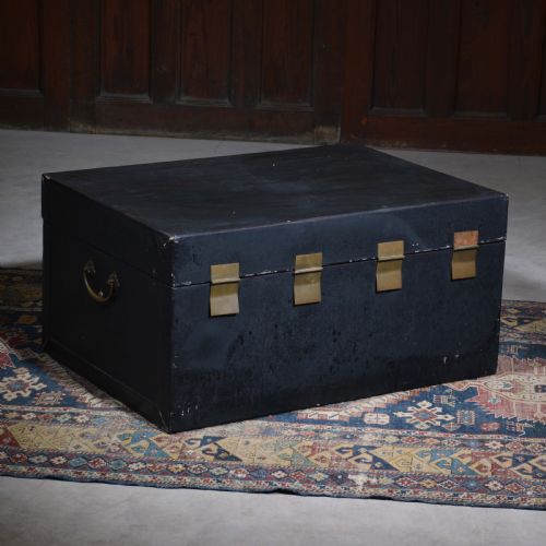 CHINESE BLACK LACQUER LEATHER TRUNK - ADDITIONAL PHOTO 7