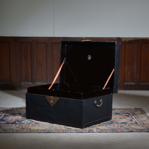 CHINESE BLACK LACQUER LEATHER TRUNK - ADDITIONAL PHOTO 8