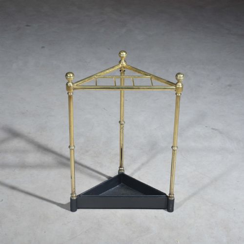 BRASS CORNER STICK STAND - ADDITIONAL PHOTO 2