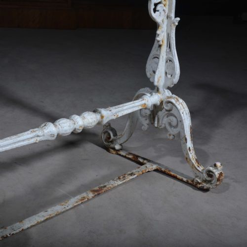 CAST IRON GARDEN TABLE WITH MARBLE TOP - ADDITIONAL PHOTO 7