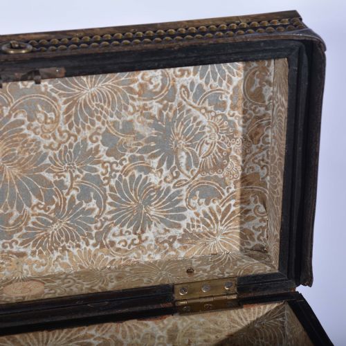 SMALL CHINA TRADE CAMPHOR WOOD TRUNK - ADDITIONAL PHOTO 1