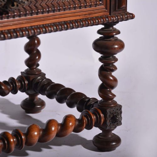 MINIATURE PORTUGUESE ROSEWOOD CENTRE TABLE - ADDITIONAL PHOTO 2