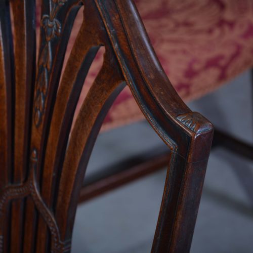 PAIR OF GEORGIAN MAHOGANY HEPPLEWHITE CHAIRS - ADDITIONAL PHOTO 5