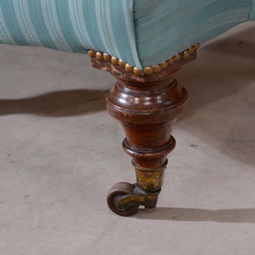 LATE 19TH CENTURY BUTTON BACK ARMCHAIR - ADDITIONAL PHOTO 6