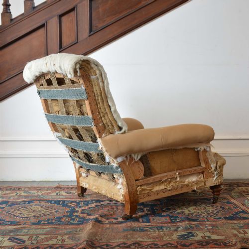A HOWARD AND SON STYLE CLUB ARMCHAIR - ADDITIONAL PHOTO 8