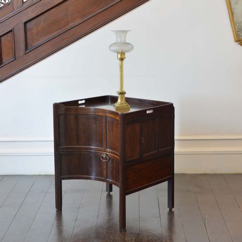 GEORGE II CONCAVE MAHOGANY COMMODE - ADDITIONAL PHOTO 5