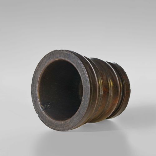 17TH CENTURY TURNED LIGNUMVITAE MORTAR - ADDITIONAL PHOTO 1
