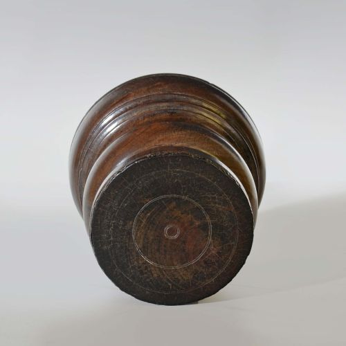 17TH CENTURY TURNED LIGNUMVITAE MORTAR - ADDITIONAL PHOTO 3