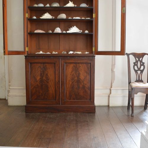 GLAZED BOOKCASE WITH CRENELATED CORNICE BY JAMES WINTER SONS - ADDITIONAL PHOTO 2