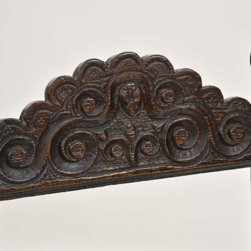17TH CENTURY SOUTH YORKSHIRE OAK BACKSTOOL - ADDITIONAL PHOTO 2