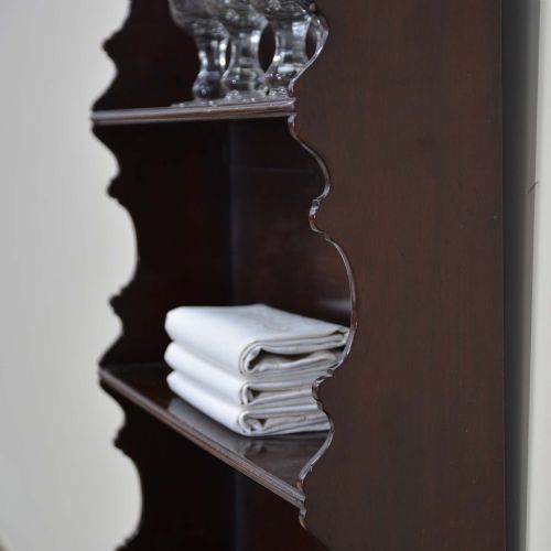 GEORGIAN MAHOGANY HANGING SHELVES - ADDITIONAL PHOTO 3