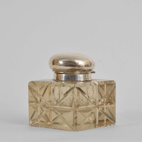 A VICTORIAN SILVERMOUNTED GLASS INKWELL - ADDITIONAL PHOTO 1