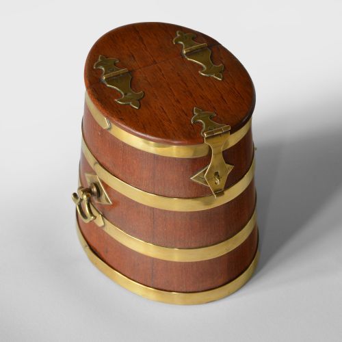 MINIATURE GEORGIAN BRASS BOUND COOPERED NAVAL RUM BARREL - ADDITIONAL PHOTO 2