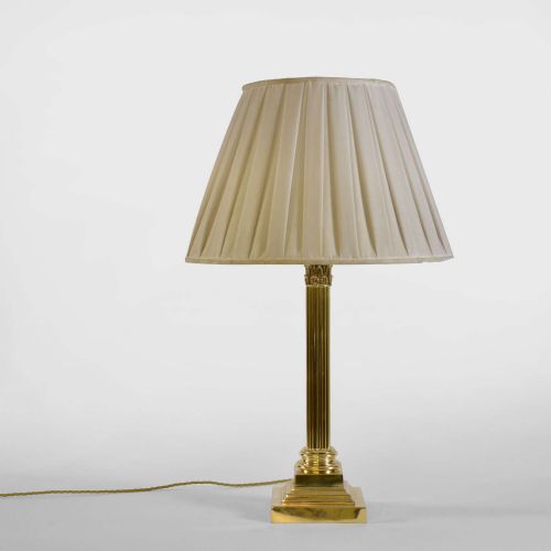 VICTORIAN BRASS CORINTHIAN COLUMN LAMP - ADDITIONAL PHOTO 1