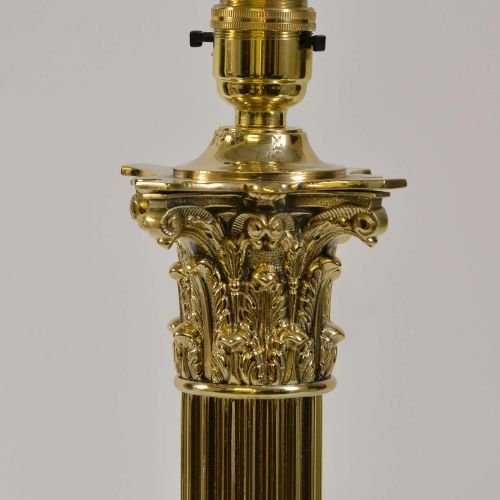 VICTORIAN BRASS CORINTHIAN COLUMN LAMP - ADDITIONAL PHOTO 4