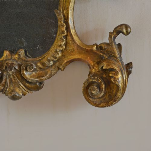 18TH CENTURY ITALIAN GILT ROCOCO MIRROR OF CARTOUCHE FORM - ADDITIONAL PHOTO 1