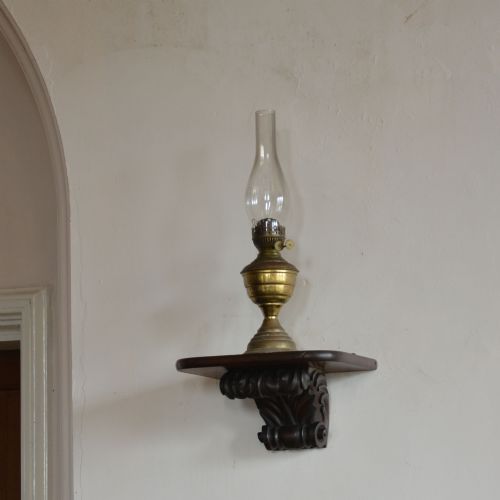 CARVED RED WALNUT CORBEL WALL BRACKET - ADDITIONAL PHOTO 1