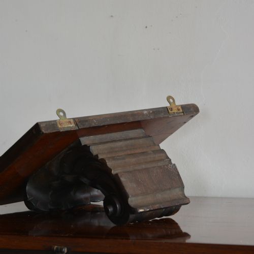 CARVED RED WALNUT CORBEL WALL BRACKET - ADDITIONAL PHOTO 9