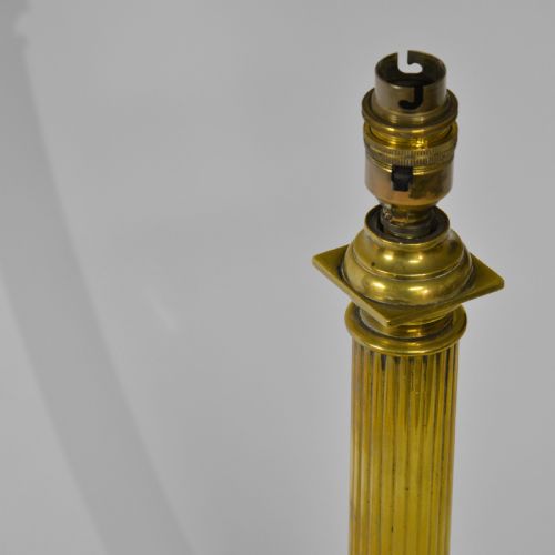 VICTORIAN BRASS IONIC COLUMN LAMP - ADDITIONAL PHOTO 4