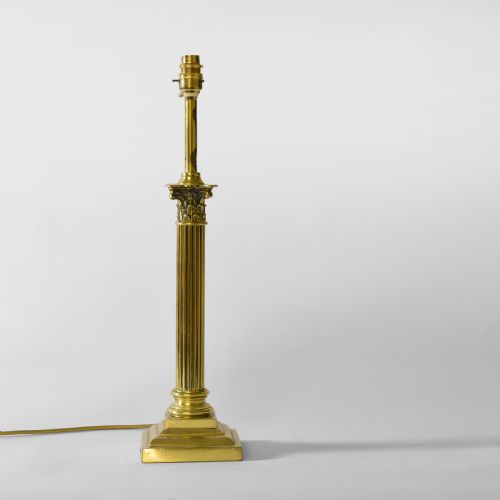 VICTORIAN BRASS CORINTHIAN COLUMN LAMP - ADDITIONAL PHOTO 1