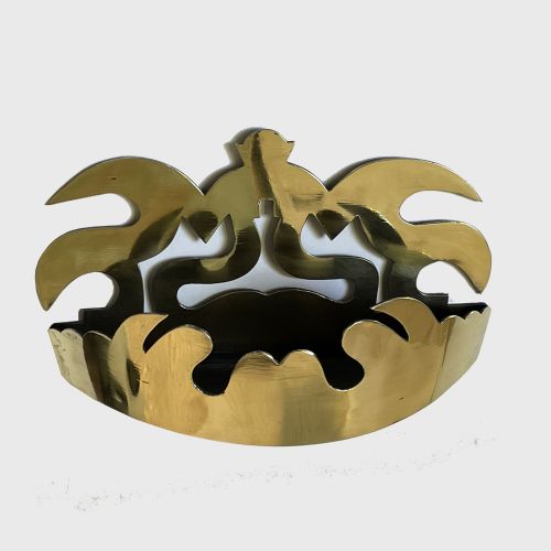 19TH CENTURY ORNATE BRASS 'CROWN' WALL POCKET - ADDITIONAL PHOTO 3