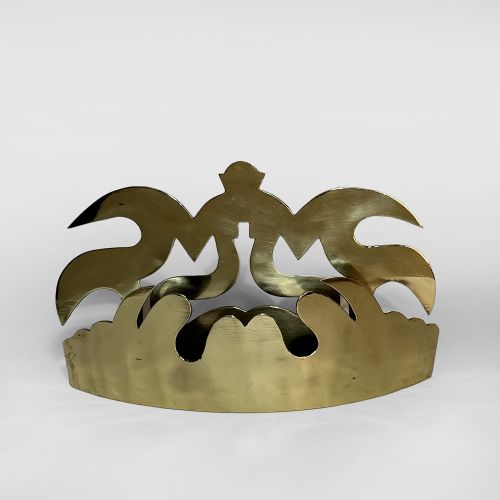 19TH CENTURY ORNATE BRASS 'CROWN' WALL POCKET - ADDITIONAL PHOTO 1