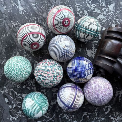 COLLECTION OF 12 SCOTTISH CARPET BOWLS - ADDITIONAL PHOTO 2