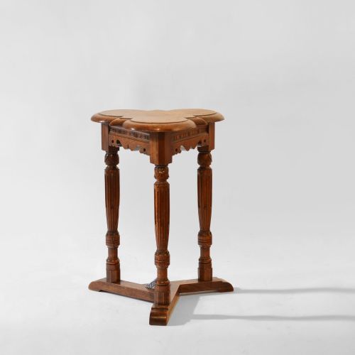 GOTHIC OAK TREFOIL TABLE - ADDITIONAL PHOTO 4