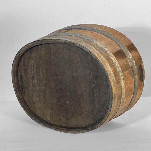 19TH CENTURY BUTLER'S COOPERED WASHING TUB OR OYSTER BUCKET - ADDITIONAL PHOTO 2