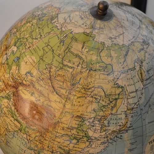 TERRESTRIAL GLOBE BY GEORGE PHILIPS AND SON LTD LONDON - ADDITIONAL PHOTO 3