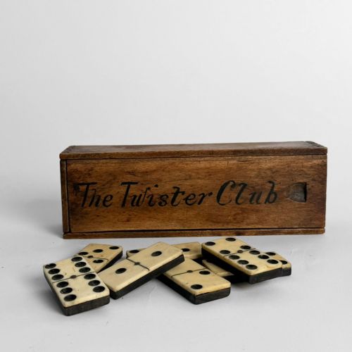 19TH CENTURY BOXED SET OF DOMINOES - ADDITIONAL PHOTO 1