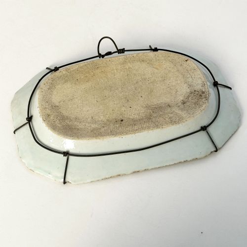 18TH CENTURY CHINESE EXPORT PORCELAIN PLATTER - ADDITIONAL PHOTO 2