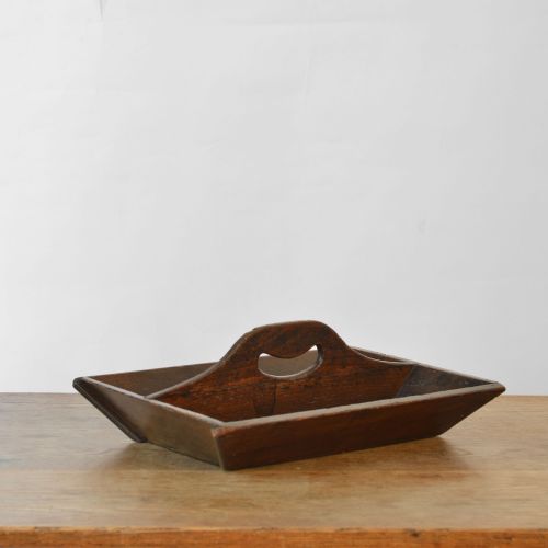 GEORGIAN ELM VERNACULAR CUTLERY TRAY