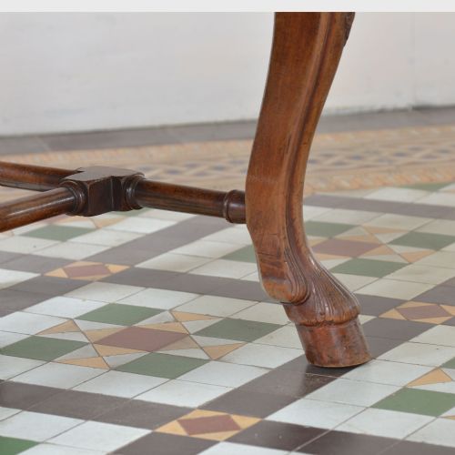 19TH CENTURY CONTINENTAL WALNUT STOOL - ADDITIONAL PHOTO 2