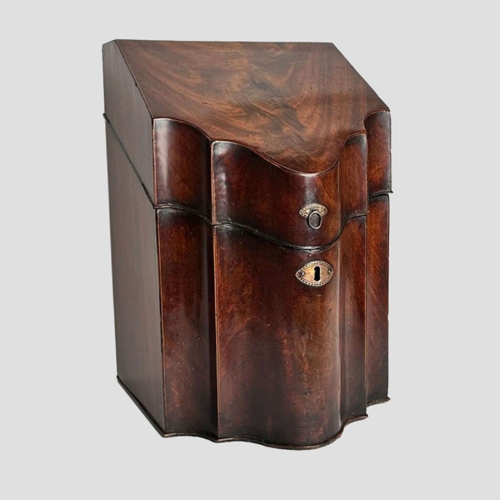 Sheraton mahogany knife box