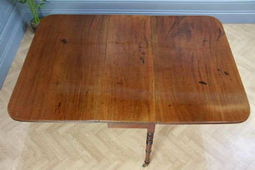 fig 2. Antique Georgian Solid Flame Grain Mahogany Large Drop Leaf Dining Table C1820