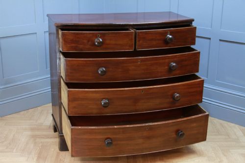 fig 1. Antique Original Georgian Large Bow Front Solid Mahogany Chest of 5 Drawers 1830