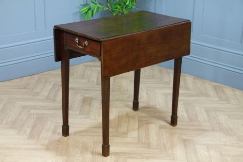 Original Antique Georgian Solid Mahogany Small Drop Leaf Pembroke Table C1830