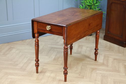 Original Antique Victorian Solid Mahogany Drop Leaf Pembroke Dining Table C1860