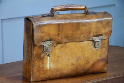 Vintage Antique 1930s "E.nàgeli" Italian Leather Lockable Satchel Briefcase 
