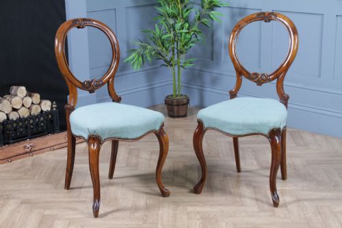 Pair of Antique Victorian Walnut Balloon Back Dining Occasional Chairs Cabriole Serpentine