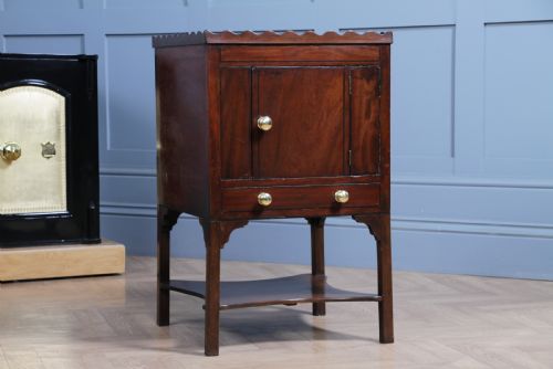 fig 2. Antique Georgian Flame Grain Mahogany & Ebony Inlaid Tray Top Bedside Cupboard Lamp Side Table