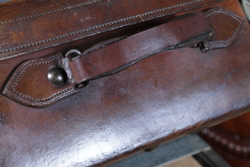 VINTAGE LEATHER FITTED GENTLEMANS SUITCASE CANTROBUS ATTRIBUTED TO FINNEGANS OF BOND STREET LONDON VICTORIAN C1880 - ADDITIONAL PHOTO 9