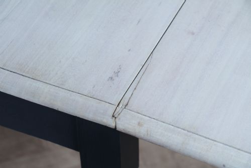 ANTIQUE VICTORIAN BLEACHED MAHOGANY SCRUB TOP PAINTED DROP LEAF PEMBROKE TABLE RESTORED - ADDITIONAL PHOTO 21