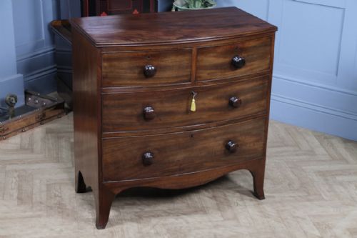 Antique Georgian Small Bow Front Mahogany Chest Bank of 4 Locking Drawers C1820