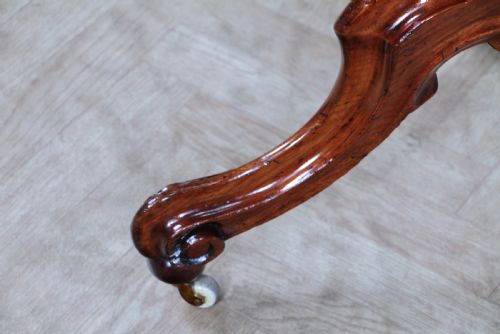 ANTIQUE VICTORIAN MAHOGANY TILT TOP OVAL CARVED BREAKFAST DINING TABLE RESTORED - ADDITIONAL PHOTO 17