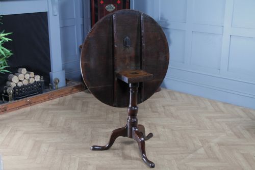 fig 1. Original Antique Solid Oak Georgian Flip / Tilt Top Tripod Breakfast Table C1830